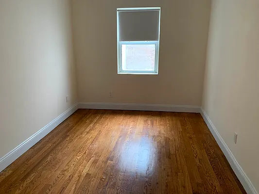 Rented by FirstService Realty (legacy) | media 15