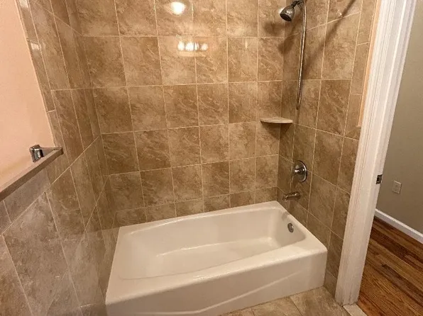 34 Van Nostrand Avenue image 11 of 16