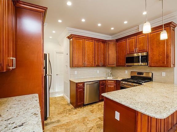 2nd image of 23-15 26th St #2