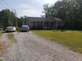 405 Hilltop Dr, Clarksville, TN 37040