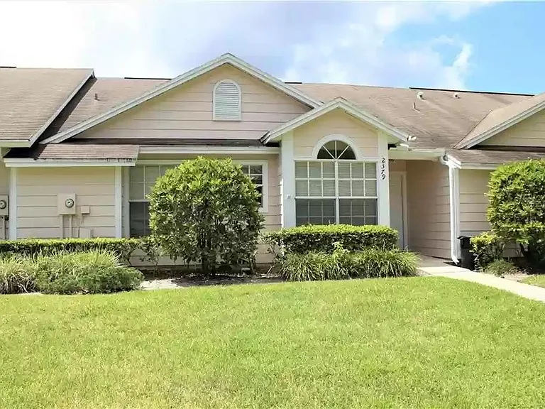 2379 Bentley Dr — Photo 1