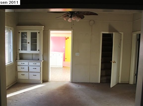 3rd image of 319 Delwood St