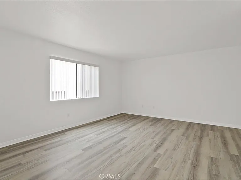 1052 Belmont Ave #B — Photo 9