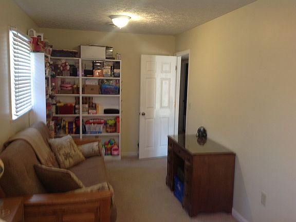 3rd image of 2506 Gloucester Dr