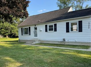 1725 Mary Ave, Lansing, MI 48910