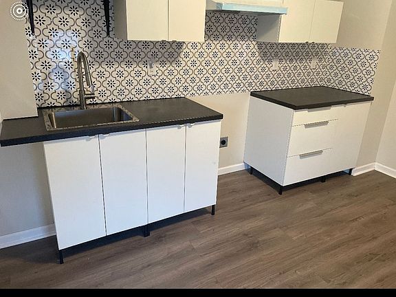 2nd image of 525 N Main Ave #11766601