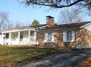 14361 Ladue Rd, Chesterfield, MO 63017