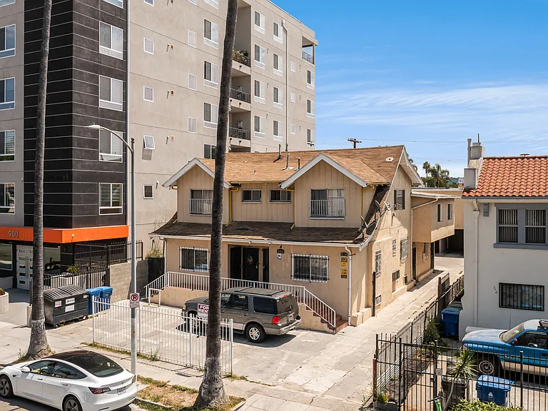908 S Kenmore Ave #1 — Photo 15