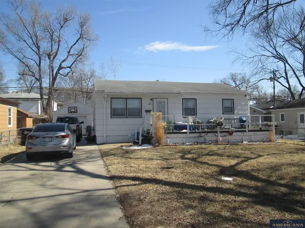 4513 S 61st St, Omaha, NE 68117
