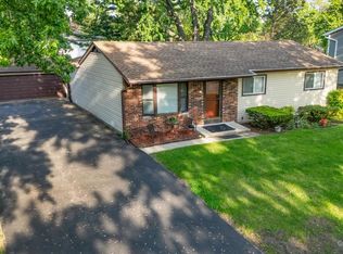 172 N Ashbury Ave, Bolingbrook, IL 60440