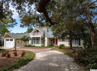 29 Lakeshore Dr, Pawleys Island, SC 29585