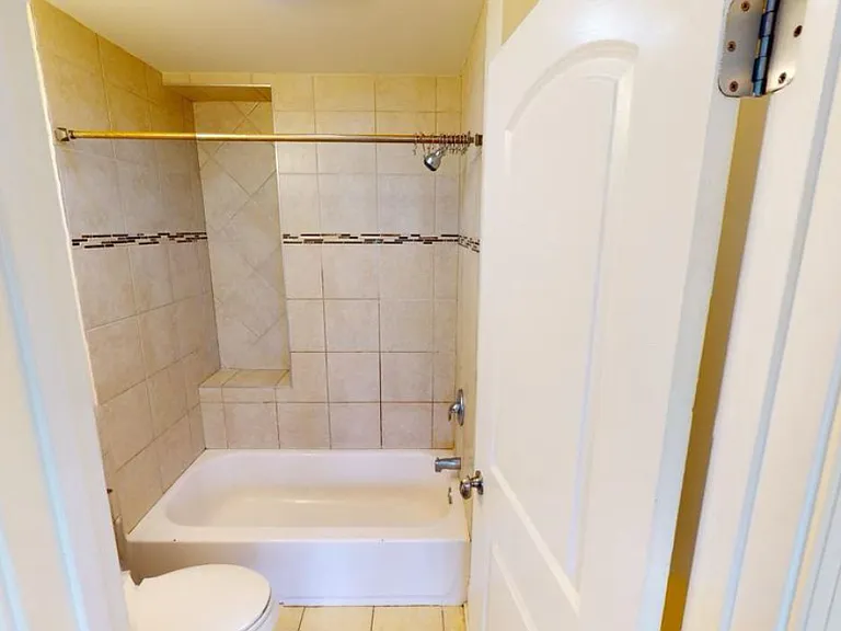 1226 N 16th St #1 — Photo 9