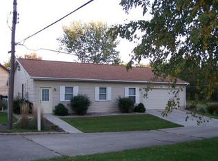 20766 S Lake Dr, Walkerton, IN