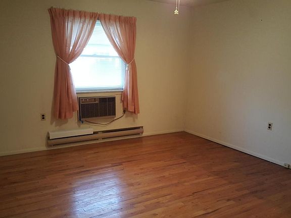 5th image of 6A Snowberry Ln