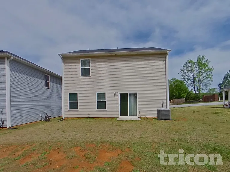 507 Dayspring Dr — Photo 18