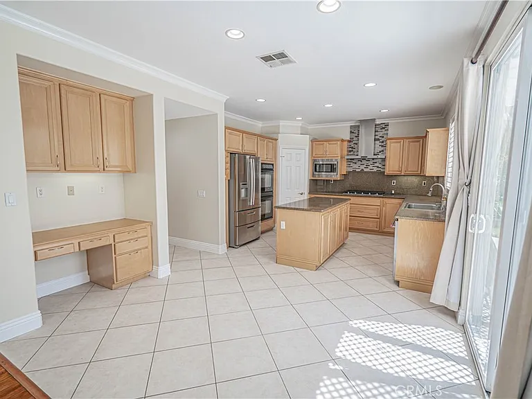 25910 Tennyson Ln — Photo 18