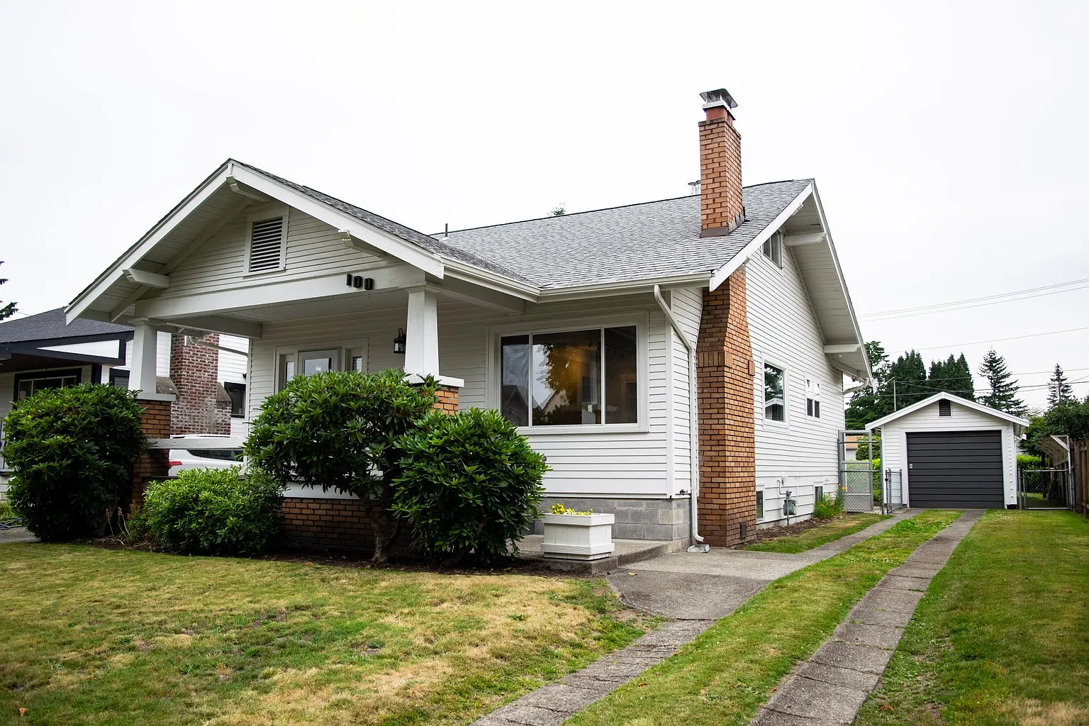108 I St SE photo 1