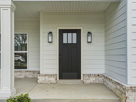 5th image of 1204 Divot Way