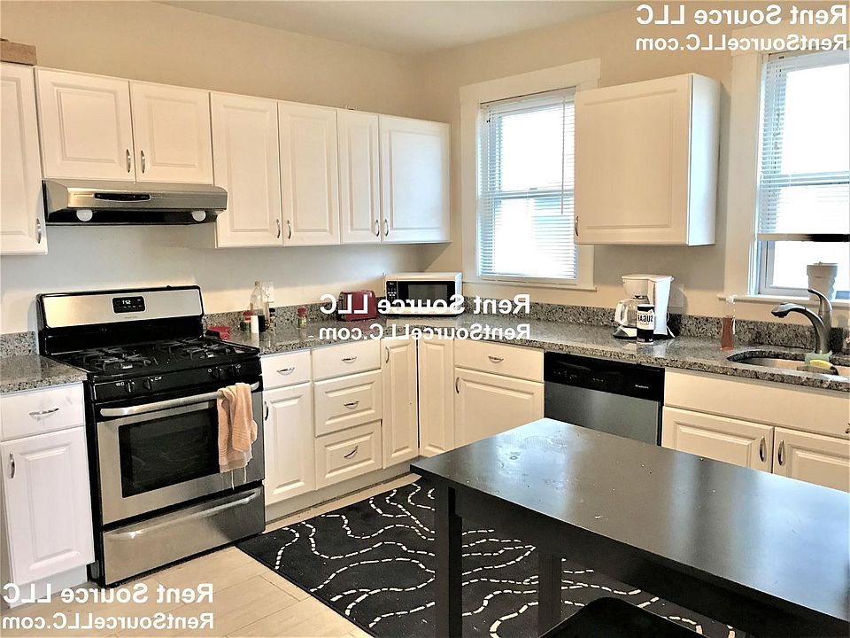 1st image of 10 Watson St
