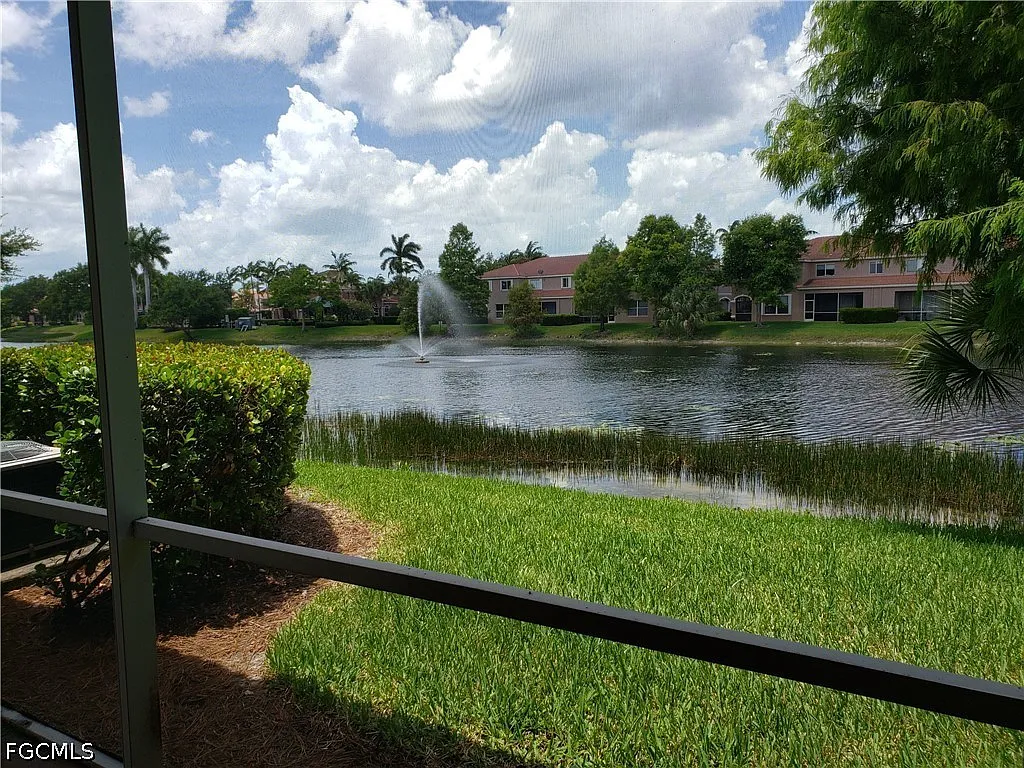3 bed, 2.5 bath, 1707 sqft, $2,250 — Photo 1