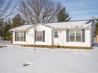 102 E State St, Teutopolis, IL 62467