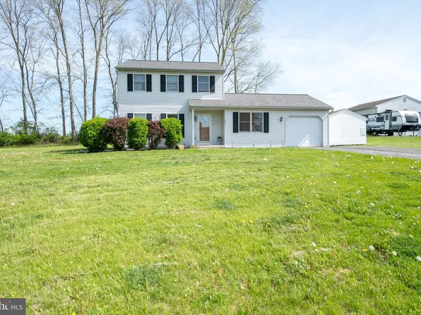 331 Grandview Cir, Honey Brook, PA 19344