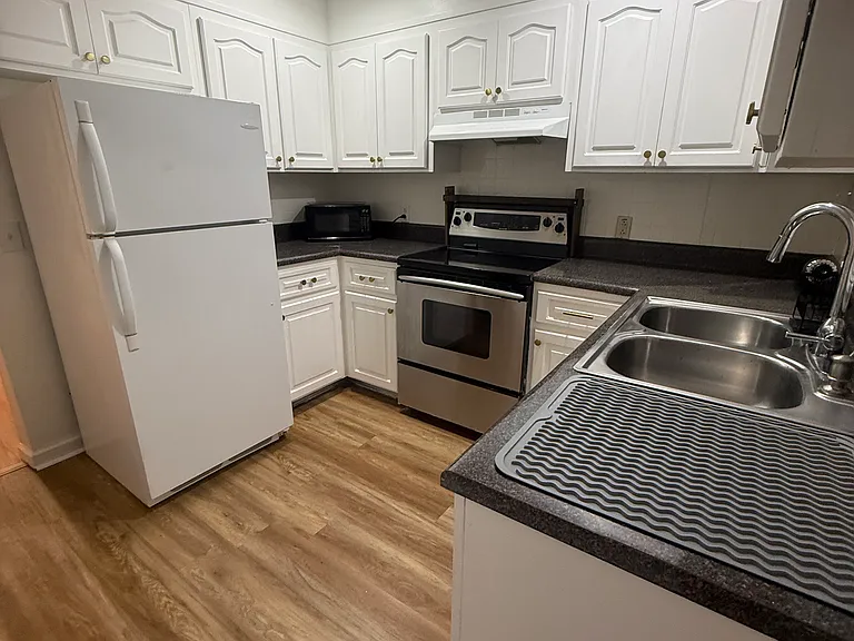 883 N Railroad Ave #883 — Photo 5