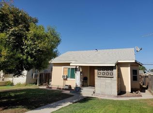 342 S L St, Dinuba, CA 93618