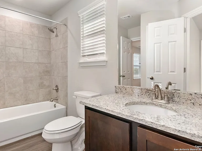 3433 Haylee Grace Pl — Photo 27