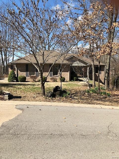 1st image of 3215 Lakewood Dr