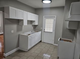 194 Steuben St #1L, Bridgeport, CT 06608