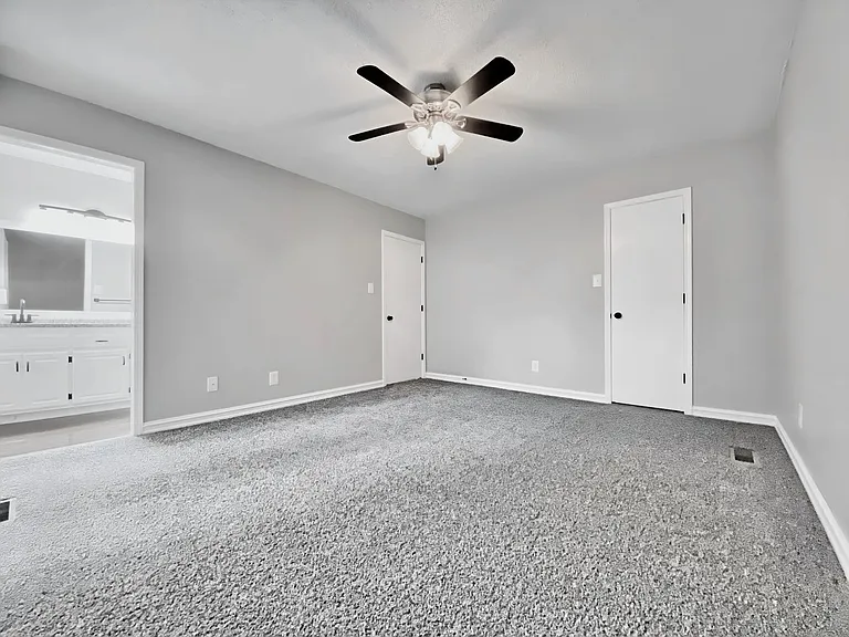 11473 S Emerson Pl — Photo 13