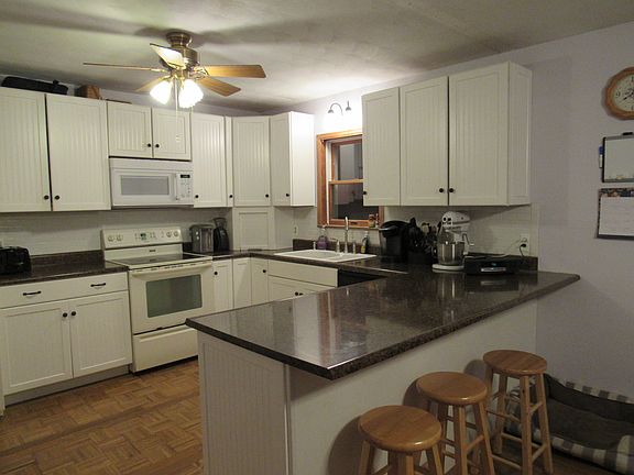 5th image of 110 Stonerow Ln