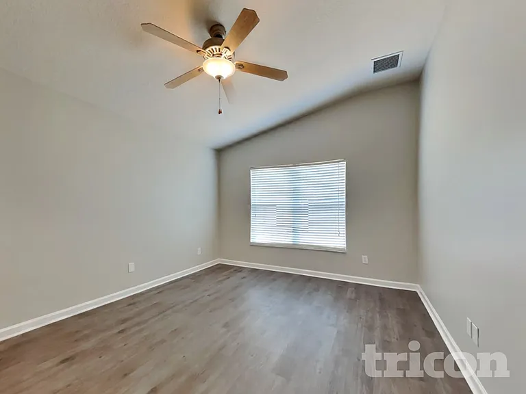 12329 Cedarfield Dr — Photo 9