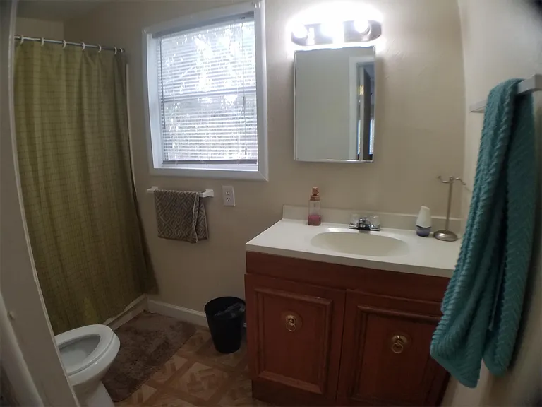549 San Bernardino St — Photo 7