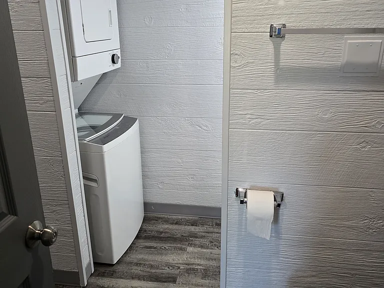 418 Joy Ln #1 — Photo 6