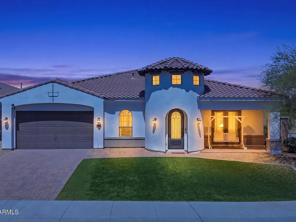 4254 E Valencia Dr