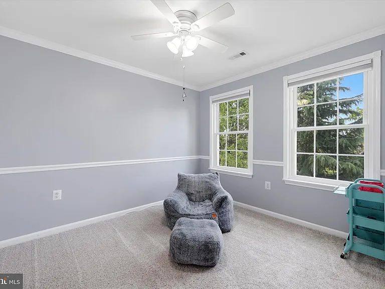 704 Seaton Ct SE — Photo 33