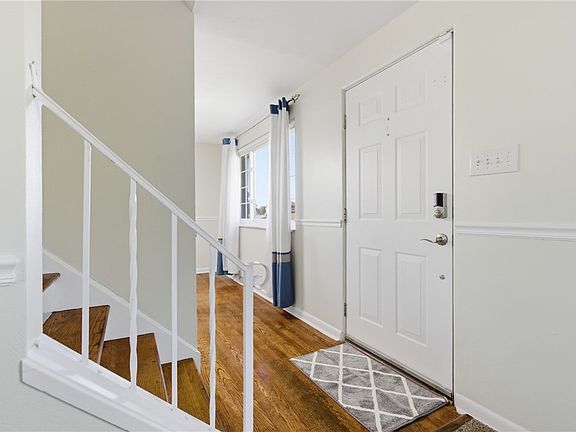 2nd image of 343 Rockfield Rd