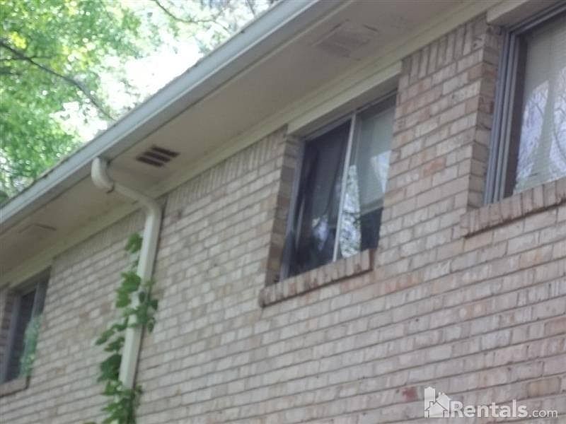 2nd image of 127 McBee St APT 4