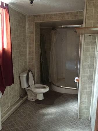 2nd image of 116 W 2nd St
