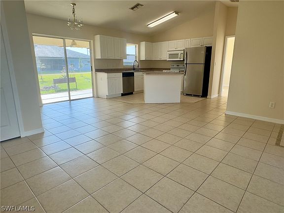 3rd image of 4313 NE 8th Ct