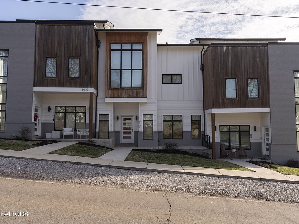 2nd image of 1910 Dixie St #101