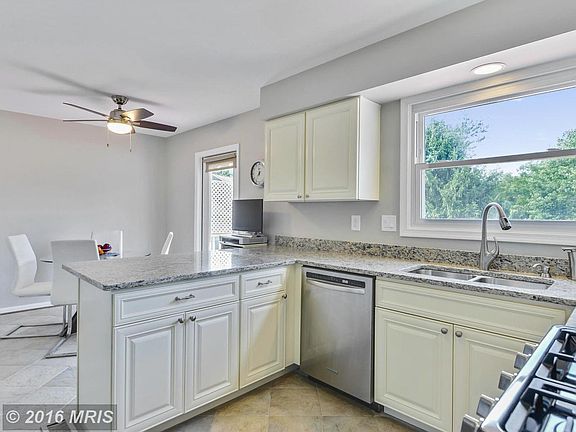 4th image of 17220 Founders Mill Dr