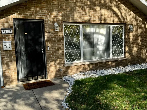 2716 E 92nd St, Chicago, IL 60617
