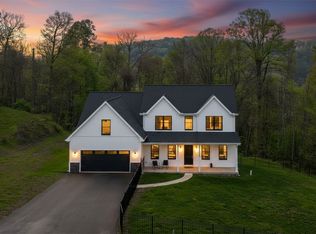 204 Skyline Dr, Indiana, PA 15701