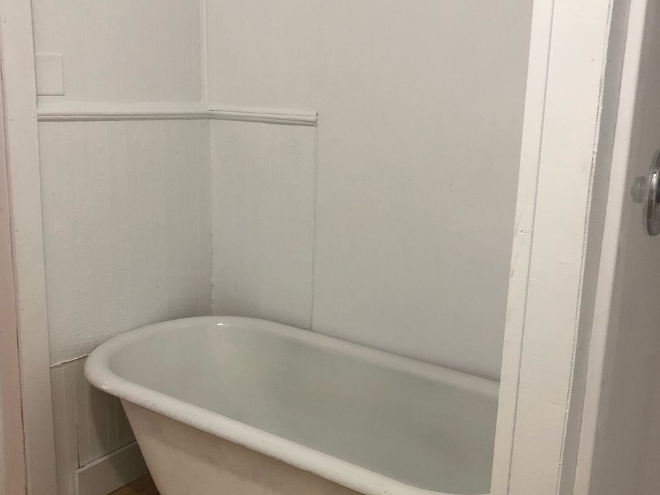 1st image of 343 Orange St #5