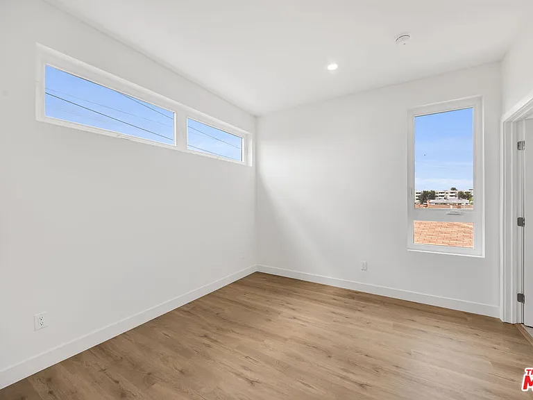 11253 Hatteras St — Photo 14