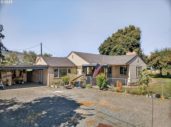 109 Highway 82, Lostine, OR 97857