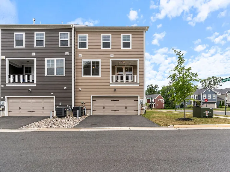 1460 Meadowlark Glen Rd — Photo 40
